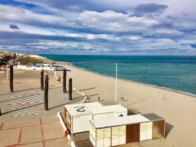 Barcaresa-Villa Vue Mer Acces Direct Plage - Piscine Le Barcares Exterior photo
